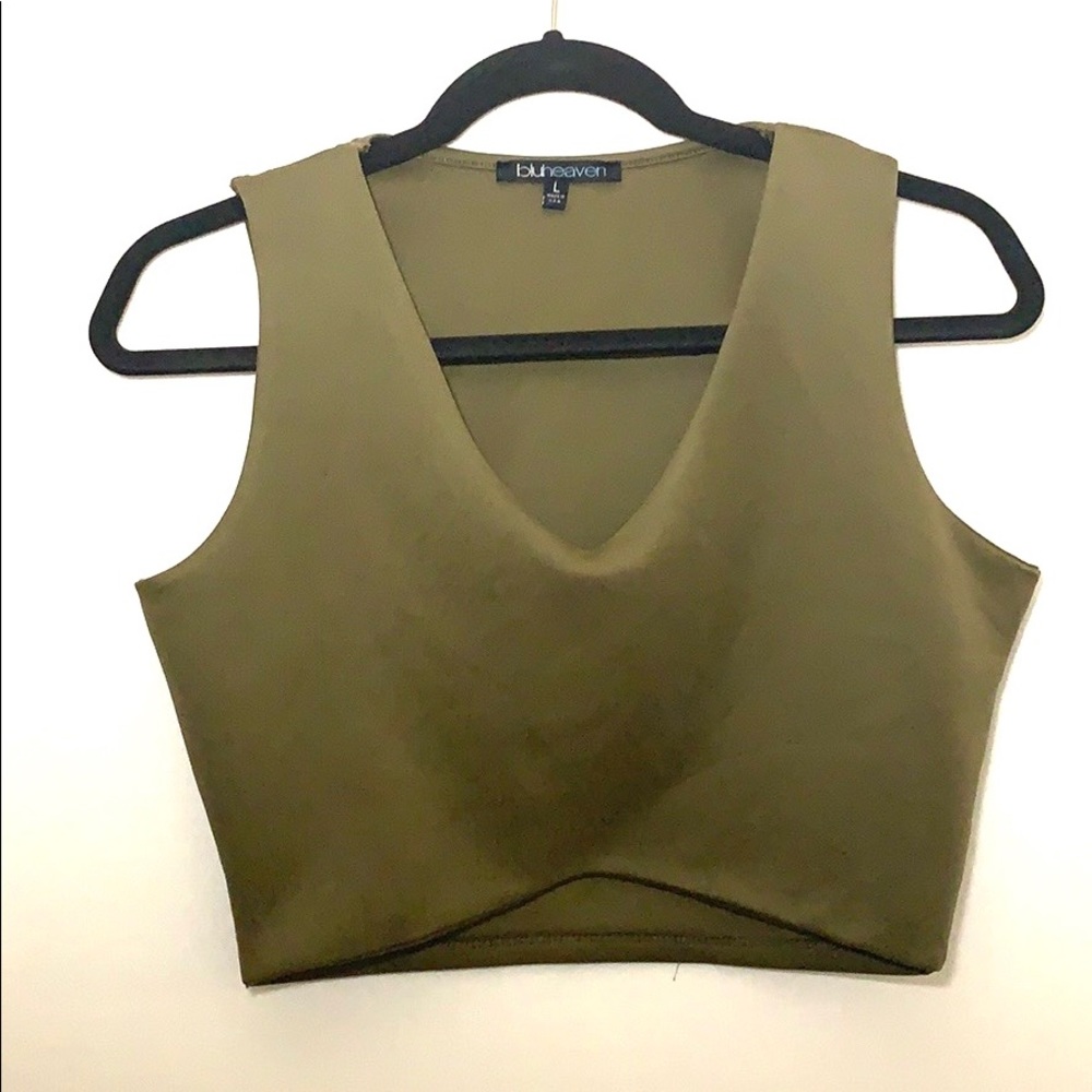 Bluheaven Sleeveless V Neck  Top Size Large